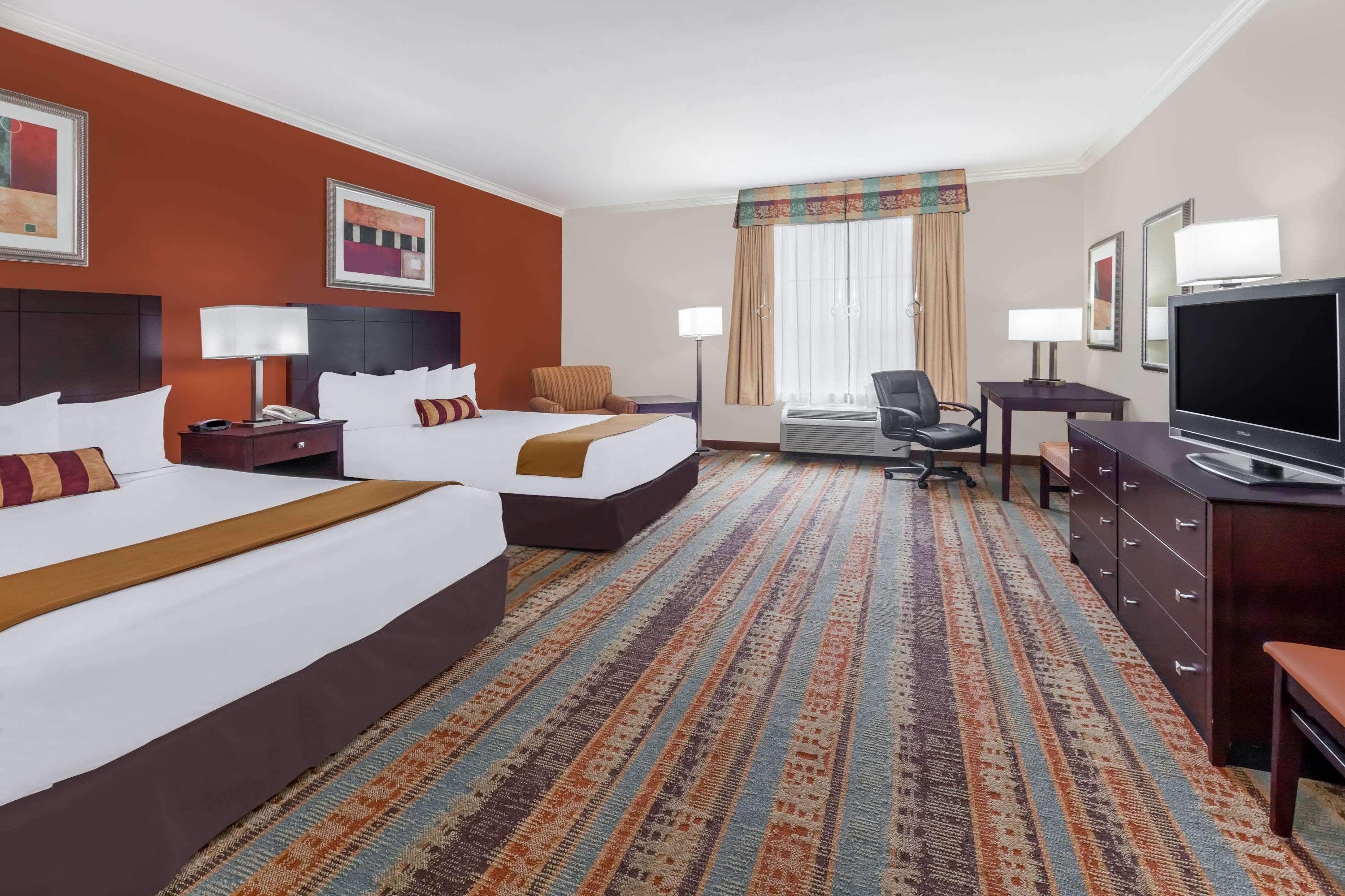 Baymont By Wyndham Henderson Hotel Bagian luar foto