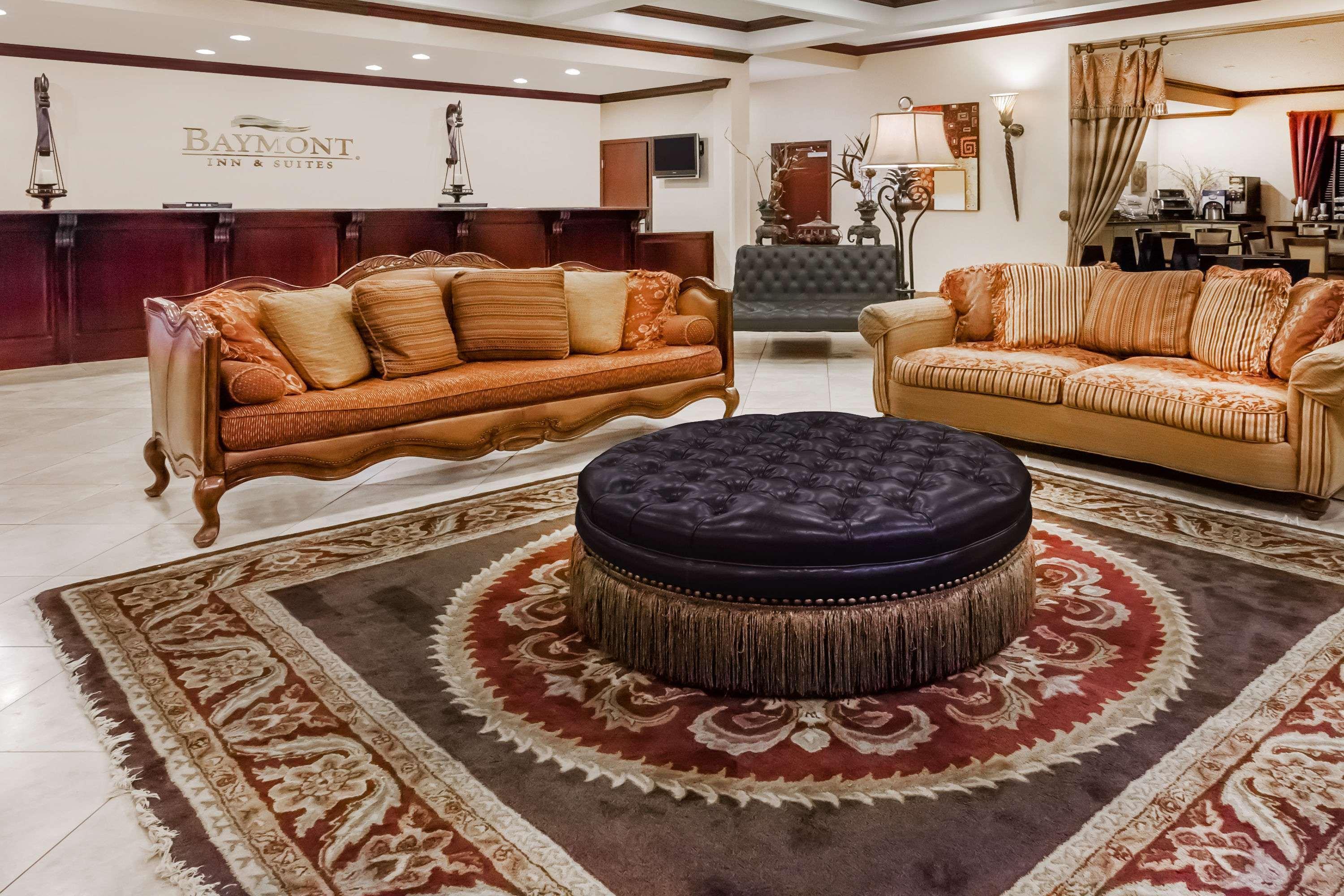 Baymont By Wyndham Henderson Hotel Bagian luar foto