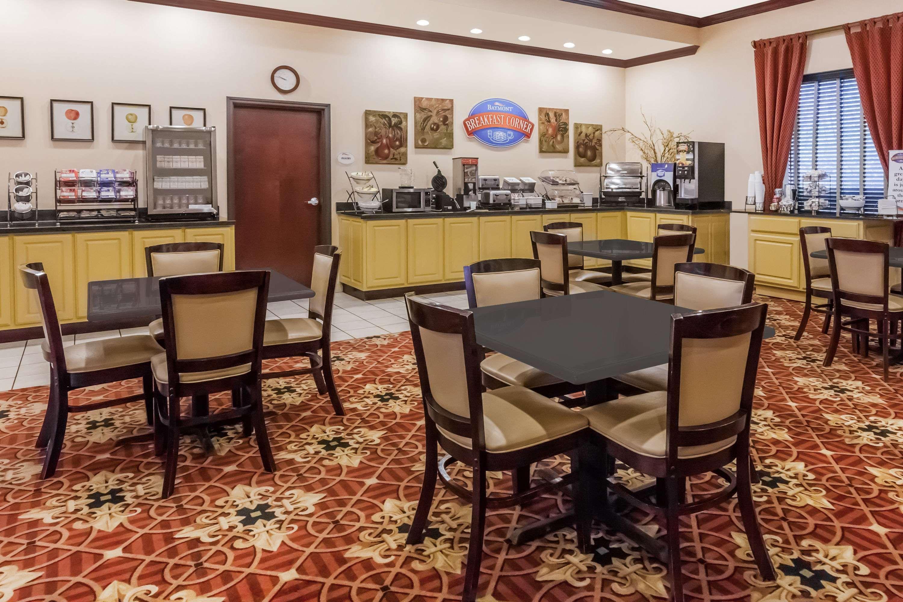 Baymont By Wyndham Henderson Hotel Bagian luar foto
