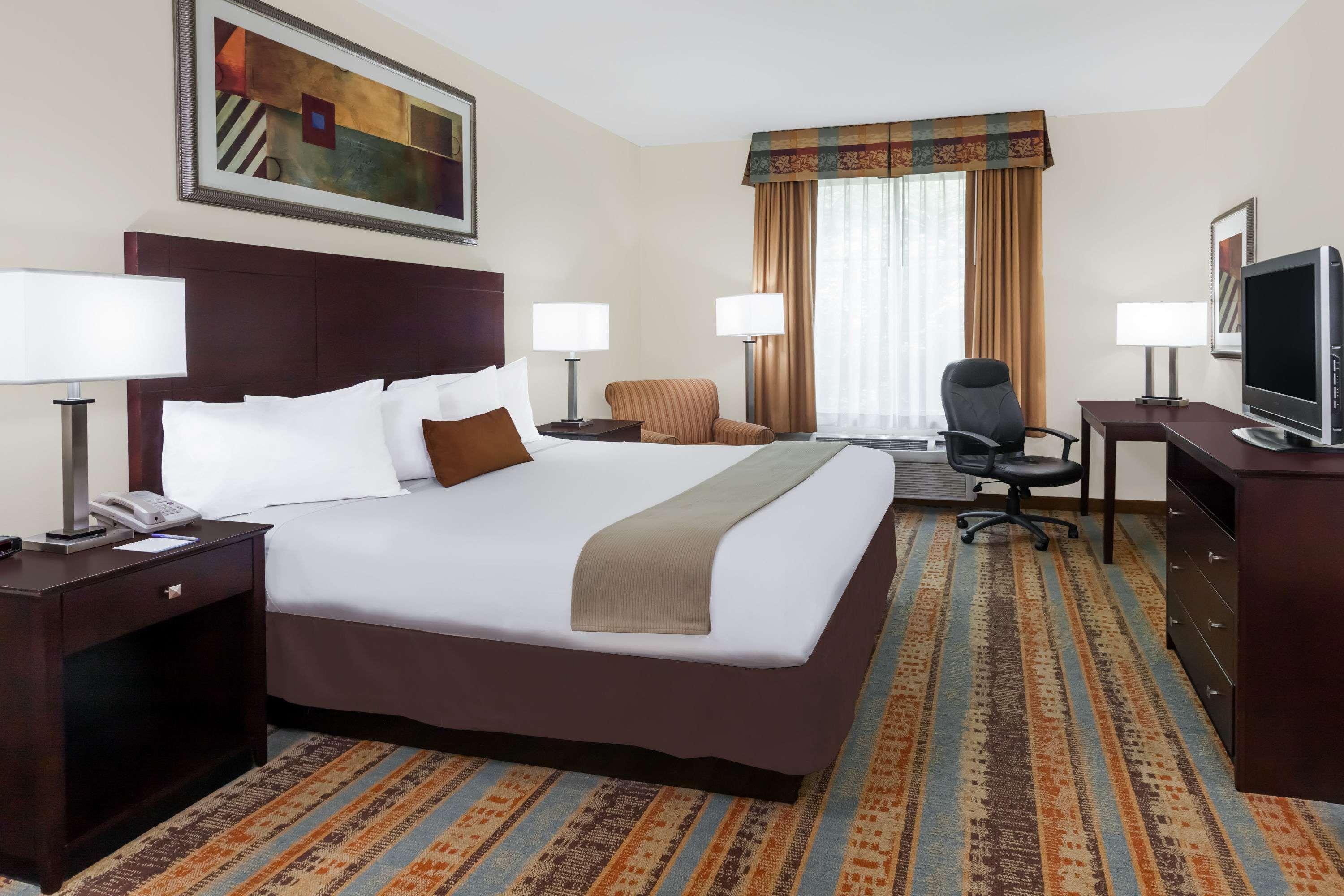 Baymont By Wyndham Henderson Hotel Bagian luar foto