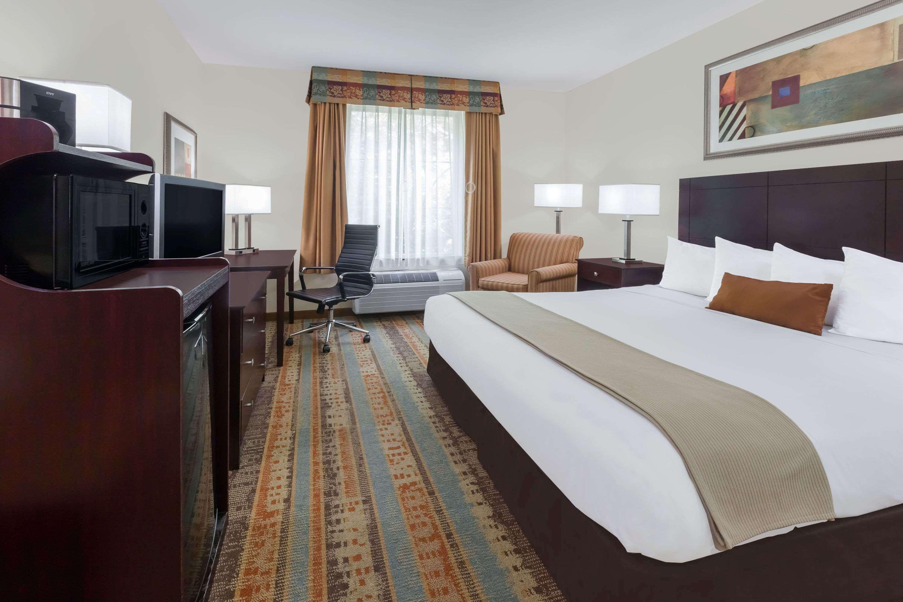 Baymont By Wyndham Henderson Hotel Bagian luar foto